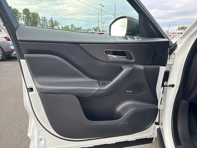 Used 2019 Jaguar F-PACE S AWD/4WD image 16