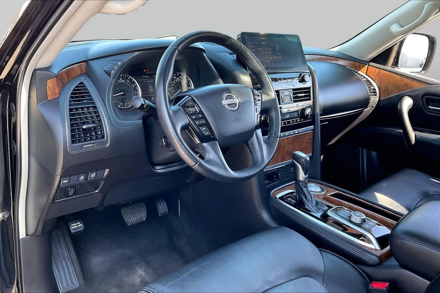 Used 2024 Nissan Armada SL w/ Captain's Chairs Package RWD image 17