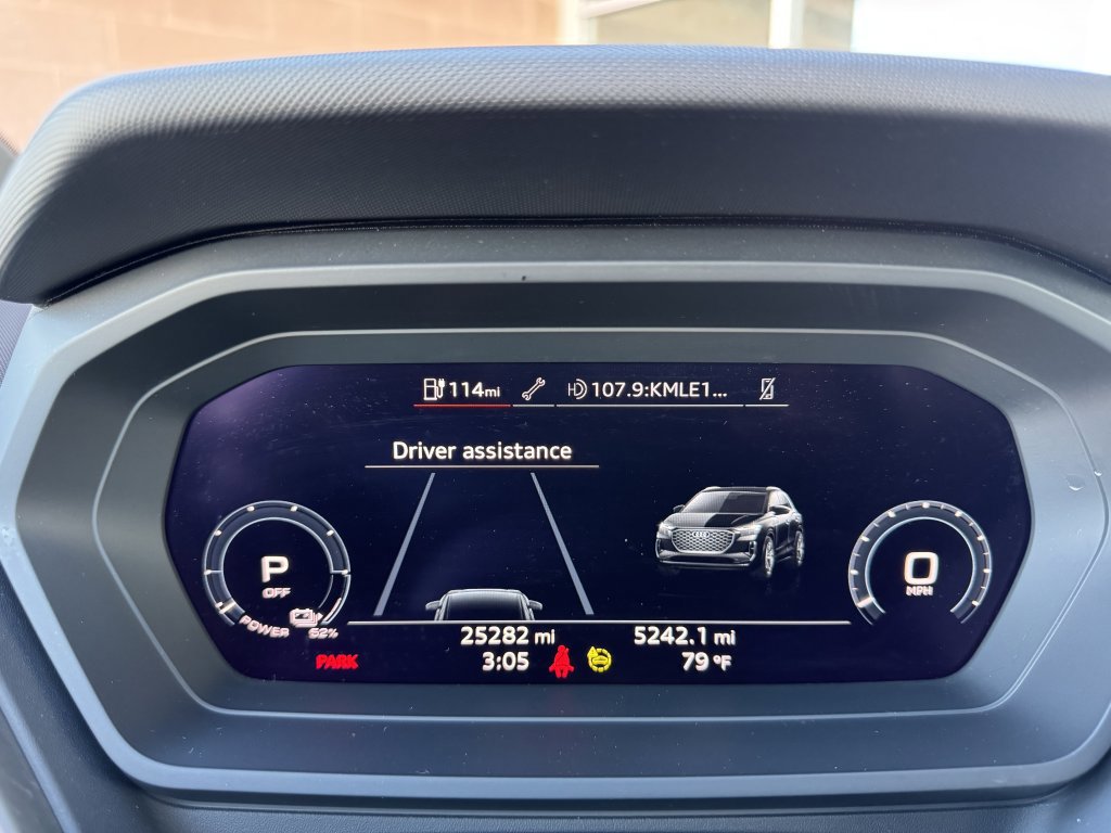 Used 2022 Audi Q4 e-tron Premium Plus w/ Premium Plus image 17