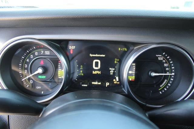 Used 2023 Jeep Wrangler Unlimited AWD/4WD image 23