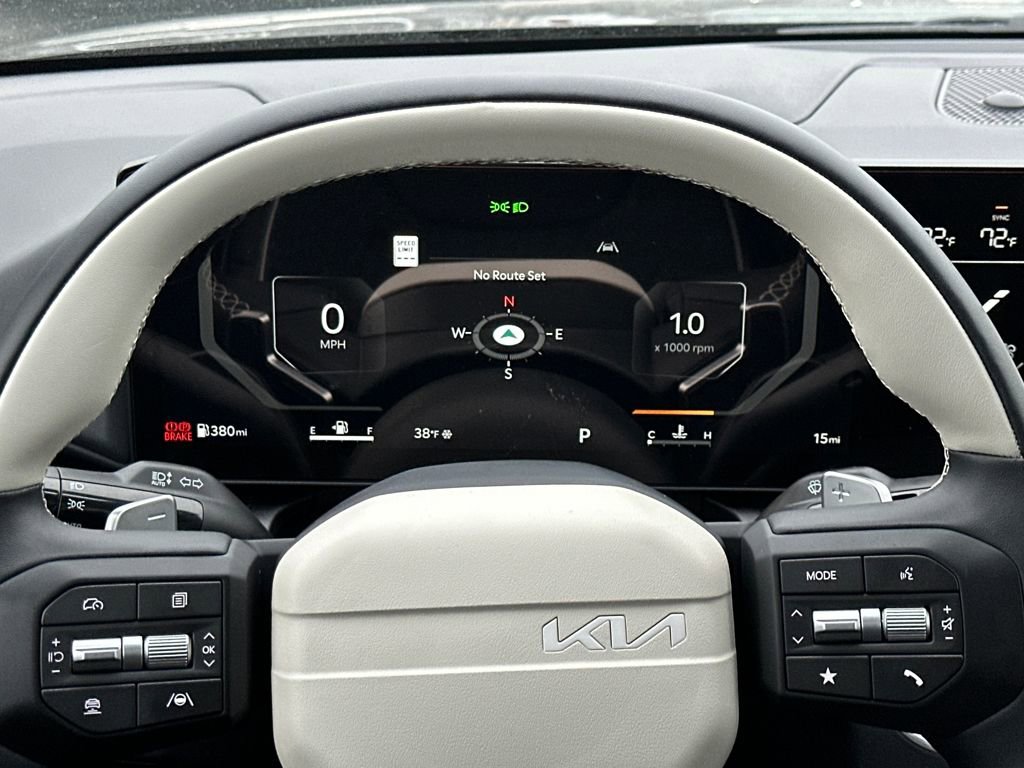 New 2025 Kia K4 GT-Line image 18