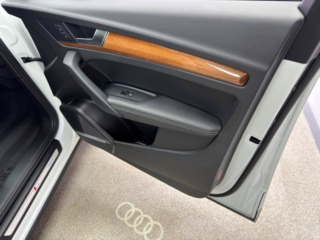 Used 2022 Audi Q5 2.0T Premium Plus AWD/4WD image 13