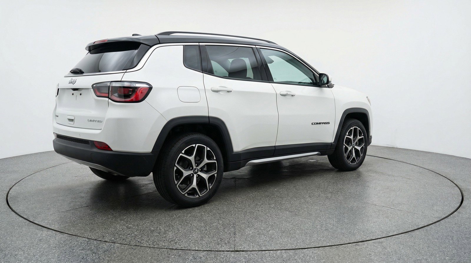 Used 2025 Jeep Compass Limited image 9