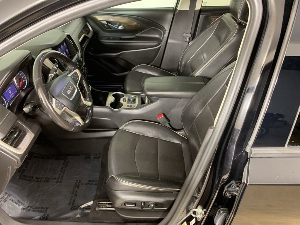 Used 2020 GMC Terrain Denali w/ GMC Pro Grade Package AWD/4WD image 32