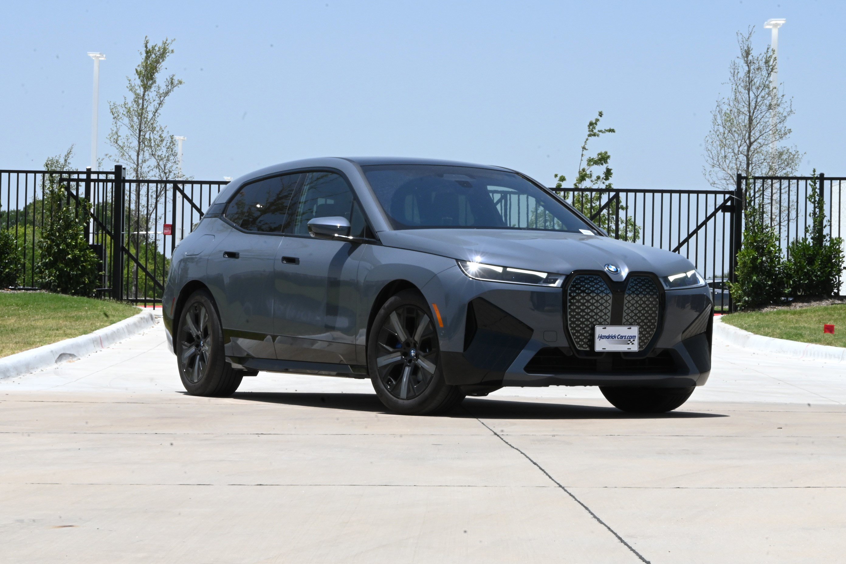 Used 2023 BMW iX M60 w/ Executive Package AWD/4WD image 2