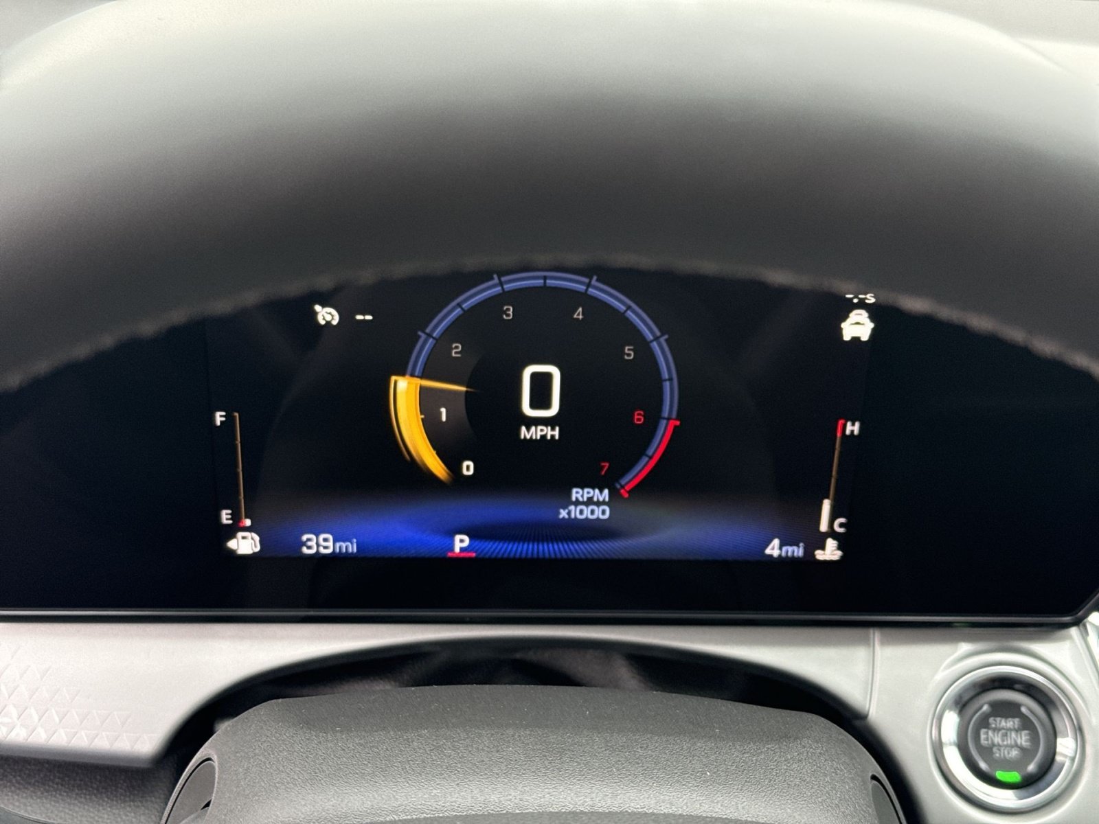 New 2026 Chevrolet Trax LT w/ Sunroof Package FWD image 18