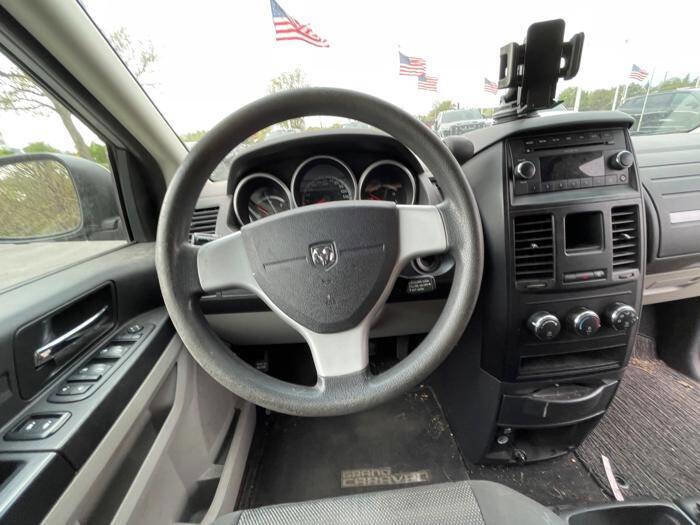 Used 2009 Dodge Grand Caravan SE FWD image 32