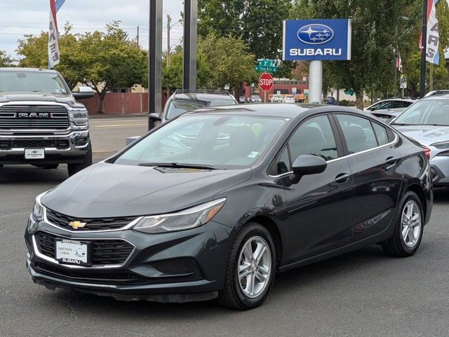 Used 2018 Chevrolet Cruze LT w/ LT Fleet Convenience Package image 9
