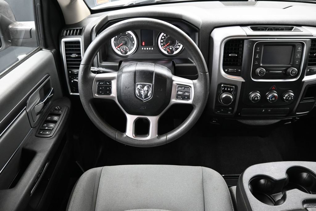 Used 2022 RAM 1500 Classic SLT AWD/4WD image 12