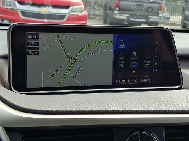 Used 2019 Lexus RX 450hL Luxury w/ Accessory Package image 18