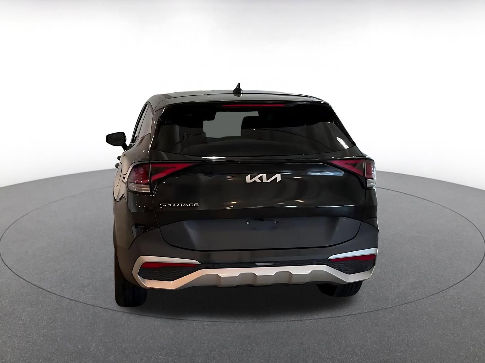 Used 2025 Kia Sportage LX image 12