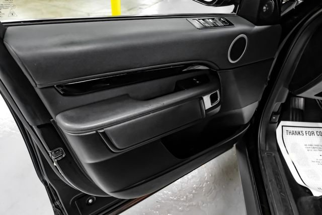 Used 2019 Land Rover Discovery SE image 48