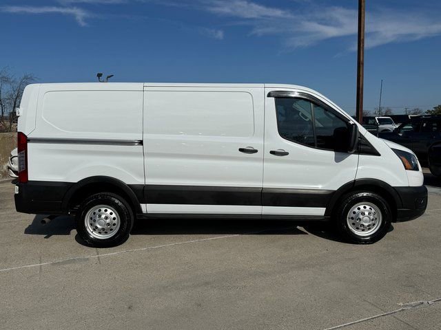 Used 2021 Ford Transit 250 Low Roof AWD image 4