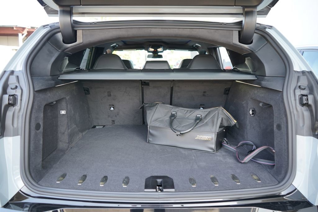 New 2026 BMW XM Label Red w/ M Driver's Package image 22