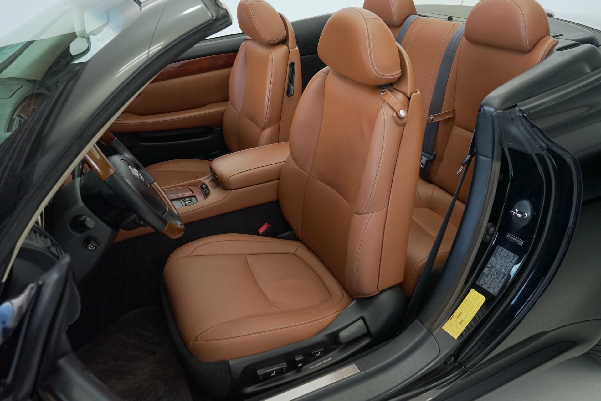 Used 2004 Lexus SC 430 Convertible w/ Preferred Accessory Pkg RWD image 3