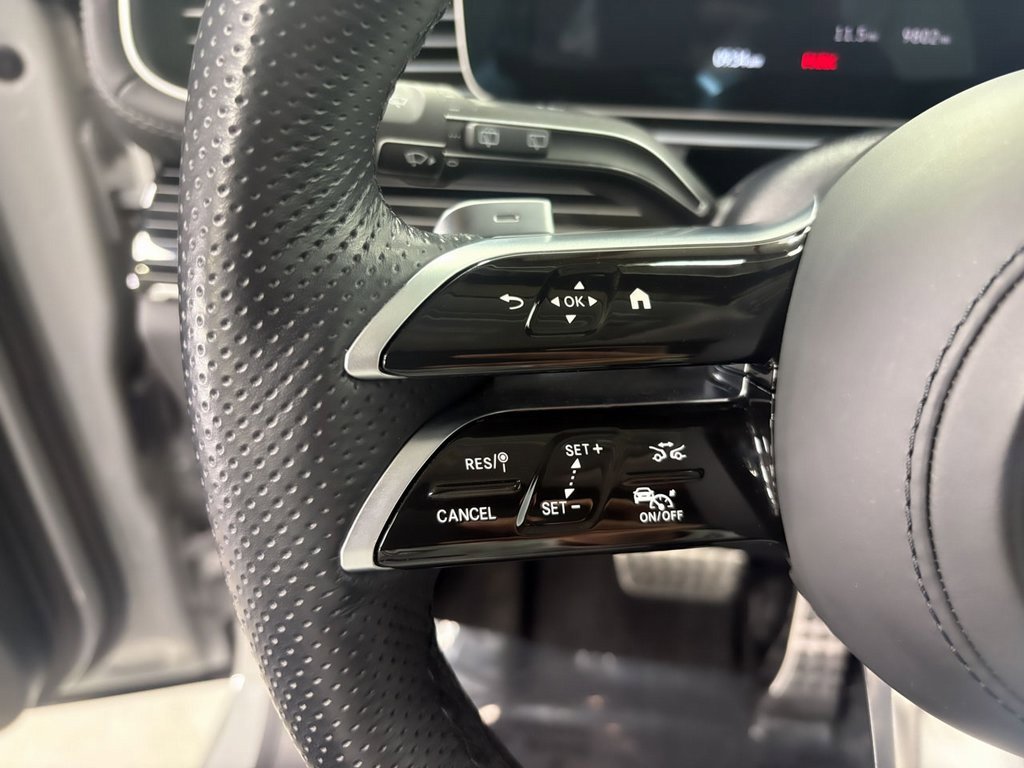 Used 2024 Mercedes-Benz GLS 450 4MATIC image 11