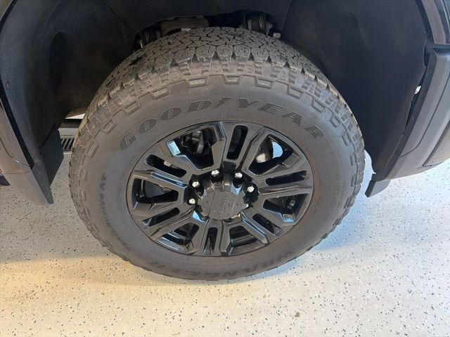 Used 2024 GMC Sierra 3500 Denali Ultimate image 16