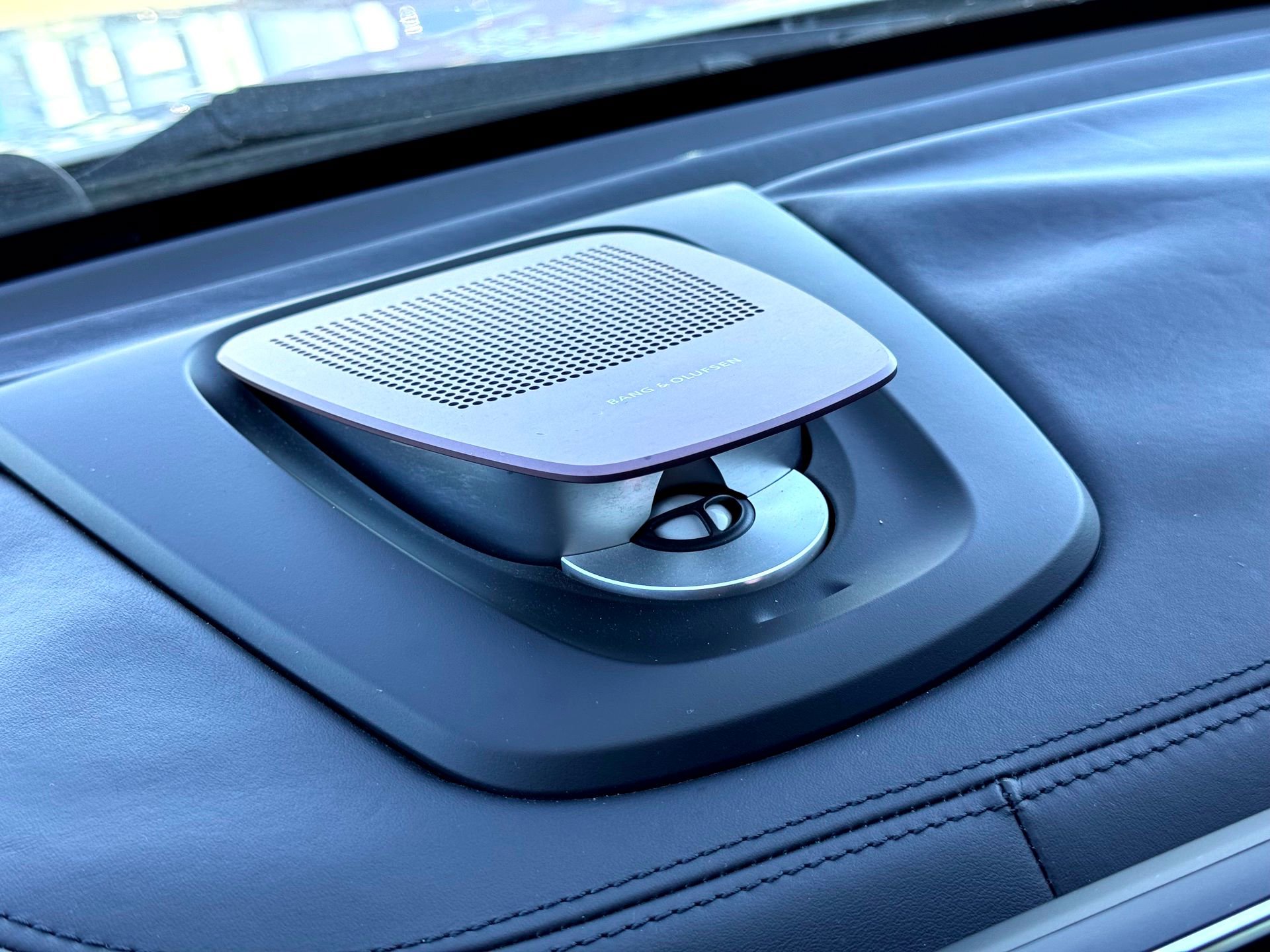 Used 2018 BMW X6 xDrive50i image 33