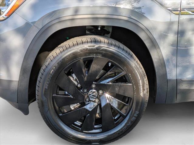 New 2026 Volkswagen Atlas Cross Sport SEL Premium R-Line image 10