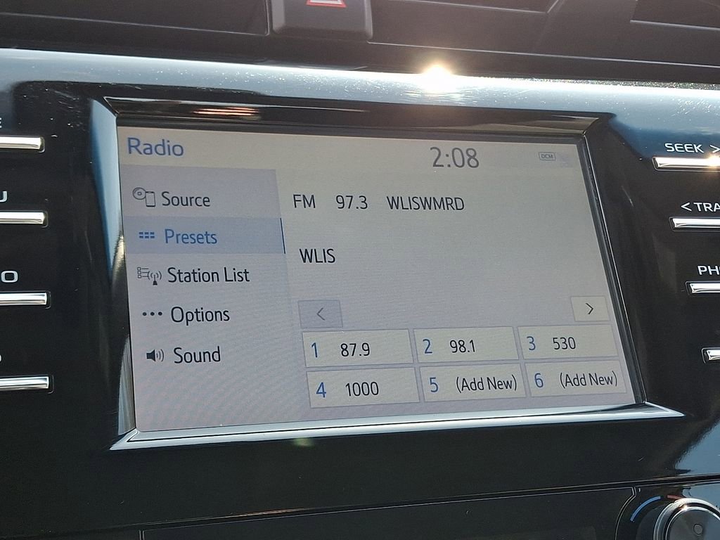 Used 2019 Toyota Camry LE FWD image 17