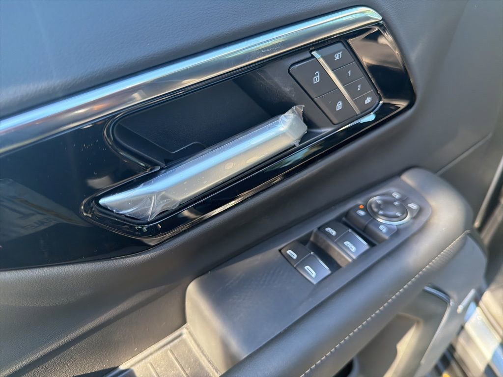 New 2026 Chevrolet Suburban Premier image 22