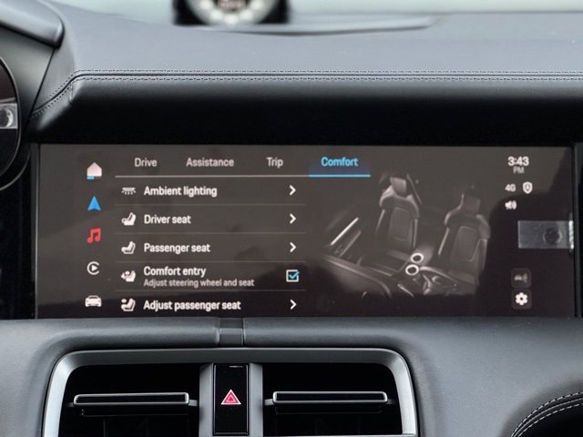 New 2025 Porsche Taycan 4S image 34