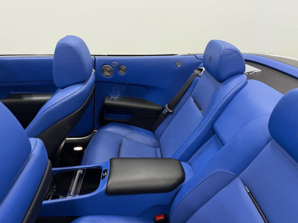 Used 2019 Rolls-Royce Dawn RWD image 34