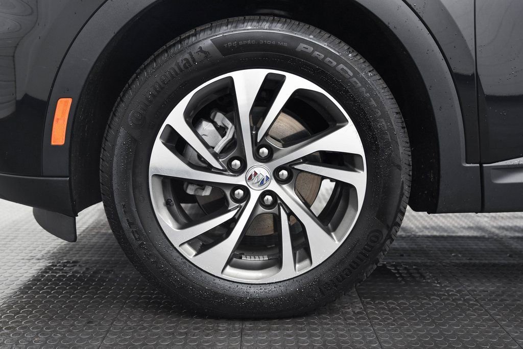 Used 2023 Buick Envision Essence image 10