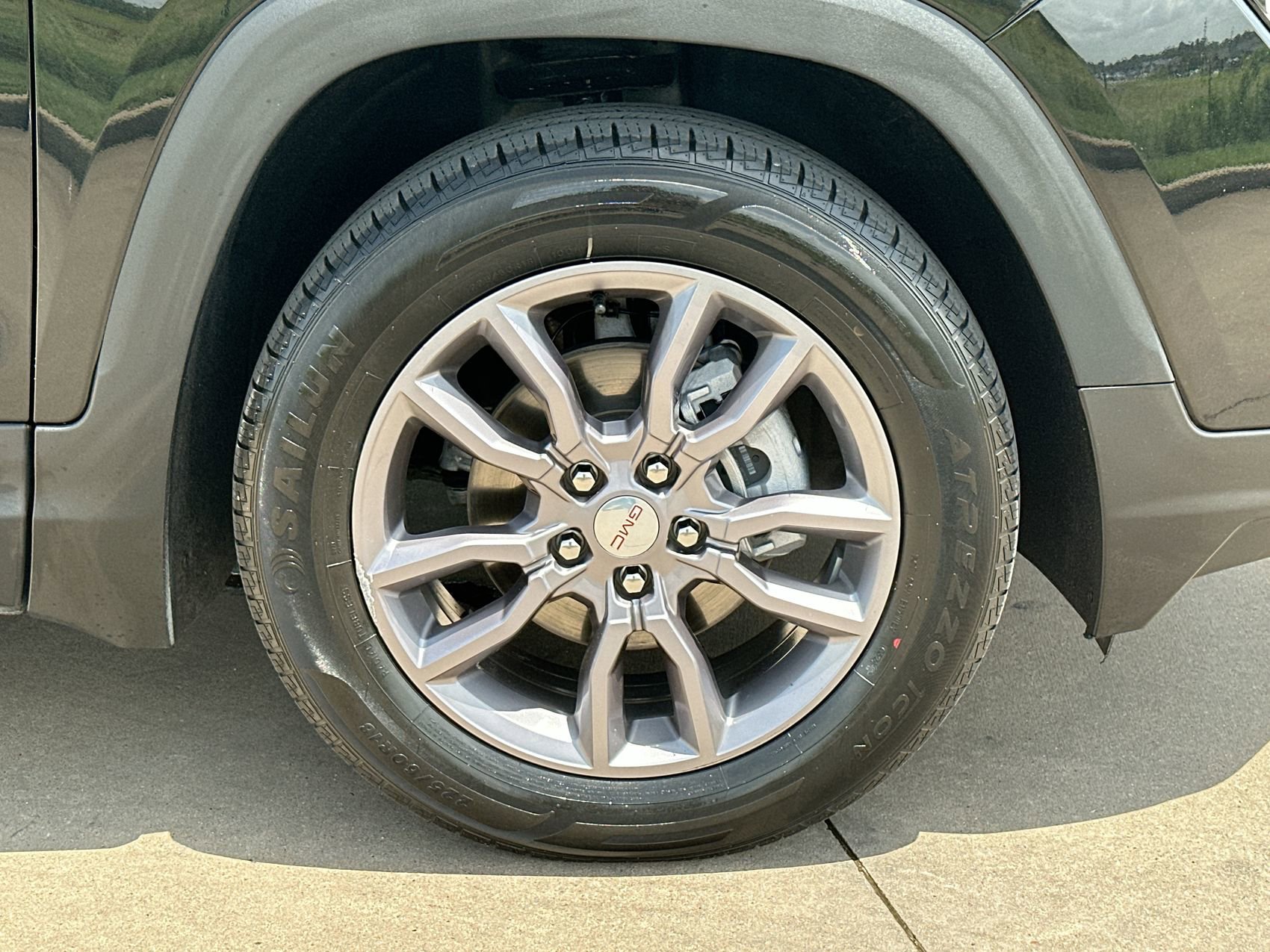 Used 2023 GMC Terrain SLT image 10