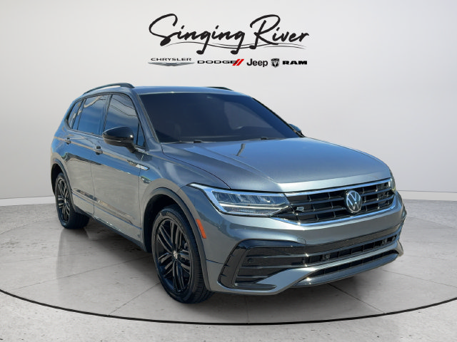 Used 2022 Volkswagen Tiguan SE R-Line FWD image 1