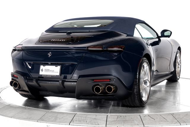 Used 2026 Ferrari Roma Spider RWD image 10