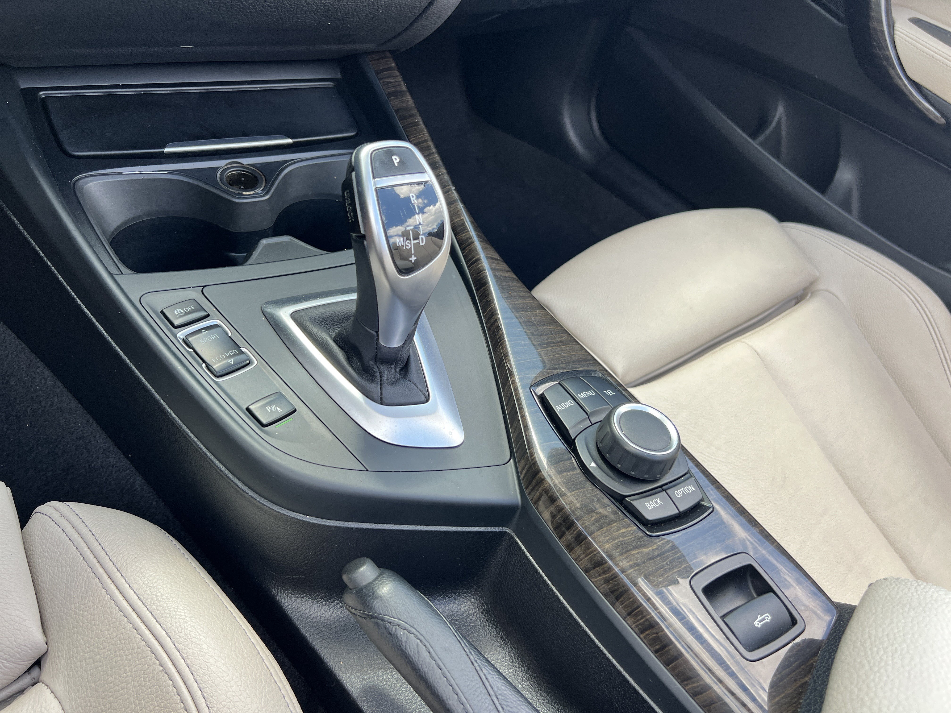 Used 2017 BMW 230i xDrive Convertible AWD/4WD image 30