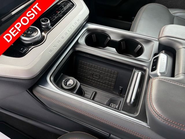 Used 2025 Ford Expedition Active image 36