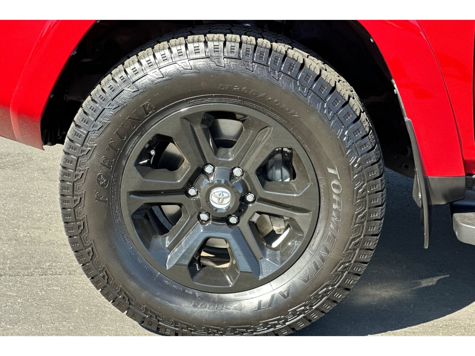 Used 2022 Toyota 4Runner SR5 Premium w/ Moonroof Package AWD/4WD image 35