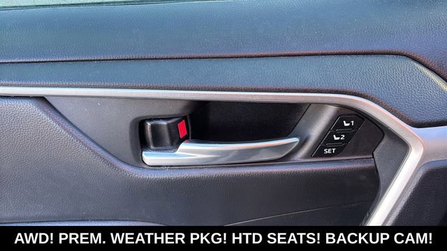 Used 2021 Toyota RAV4 XLE Premium image 10