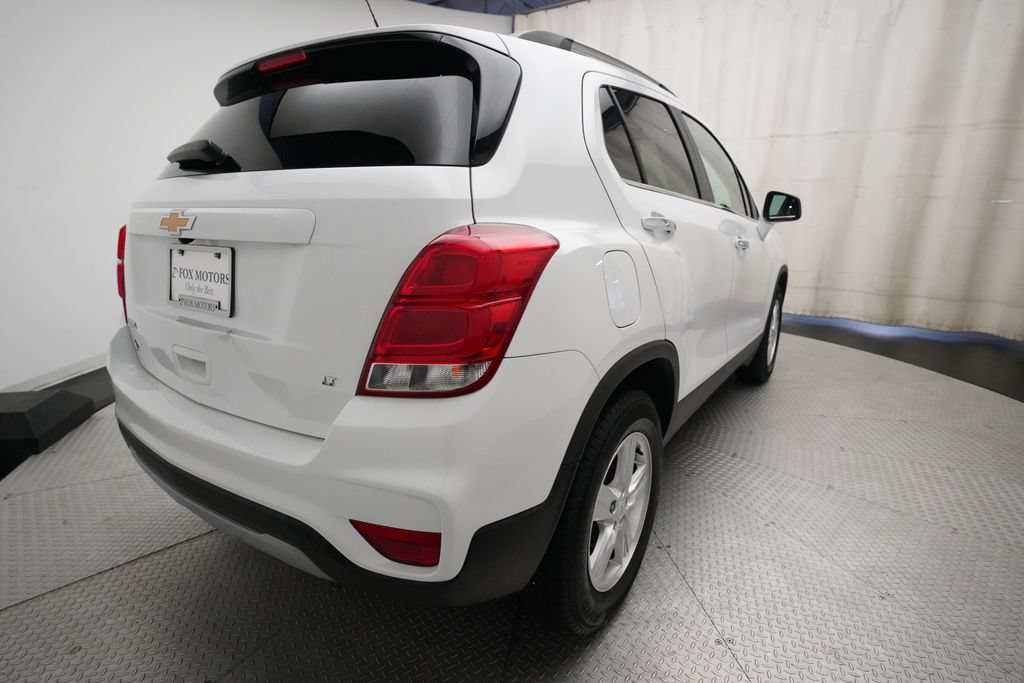 Used 2018 Chevrolet Trax LT w/ LT Convenience Package FWD image 13