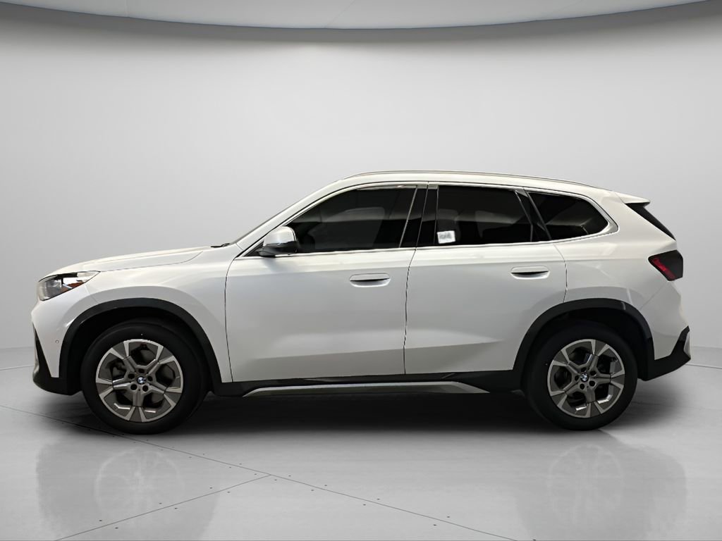 Used 2023 BMW X1 xDrive28i w/ Premium Package image 2
