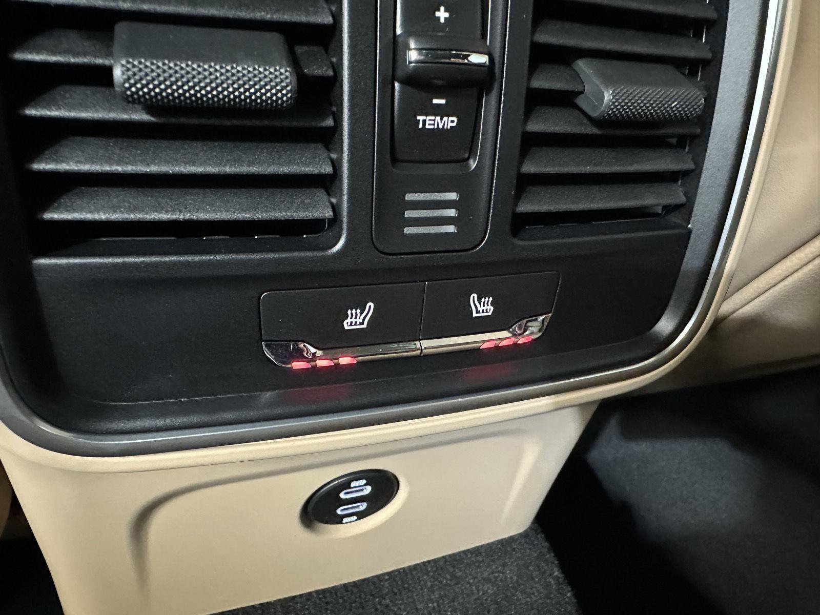 Certified 2026 Porsche Macan Turbo image 34