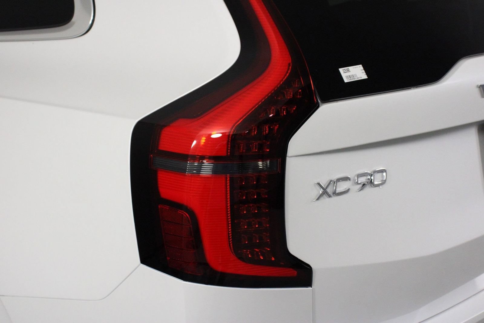 New 2025 Volvo XC90 B6 Plus AWD/4WD image 15
