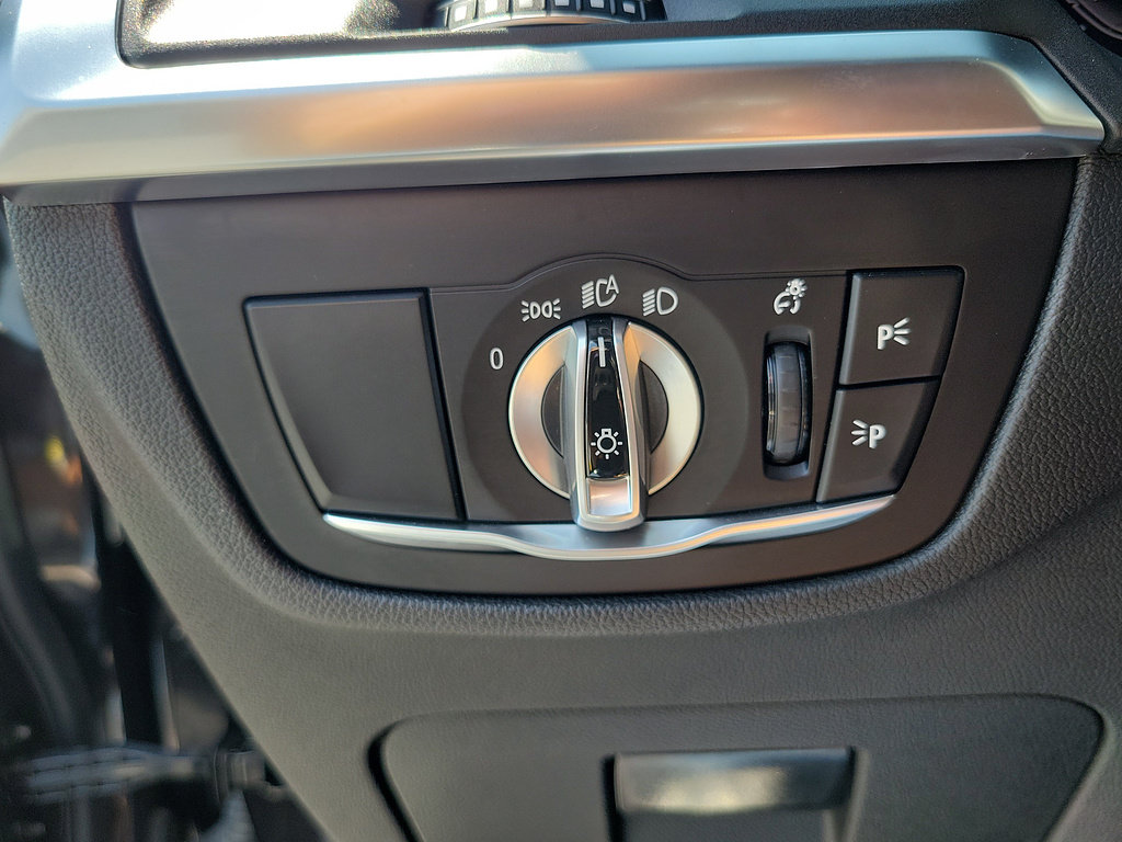 Used 2024 BMW X3 sDrive30i w/ Convenience Package RWD image 22