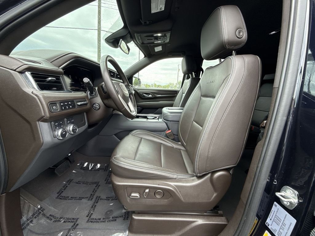 Used 2023 GMC Yukon Denali AWD/4WD image 13