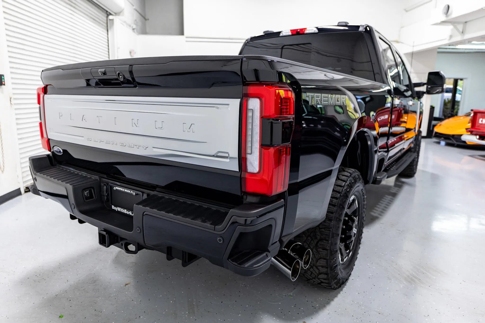 Used 2025 Ford F350 Platinum w/ Platinum Plus Package AWD/4WD image 19