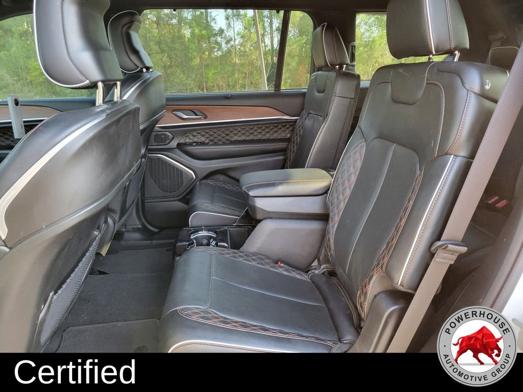 Used 2024 Jeep Grand Cherokee L Summit w/ High Altitude Package image 17