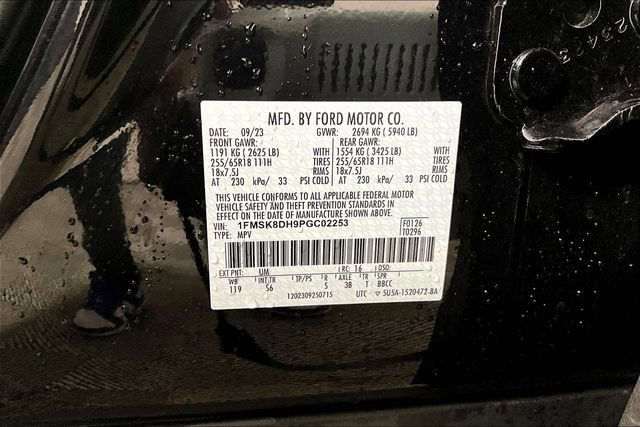 Used 2023 Ford Explorer XLT w/ Equipment Group 202A image 31