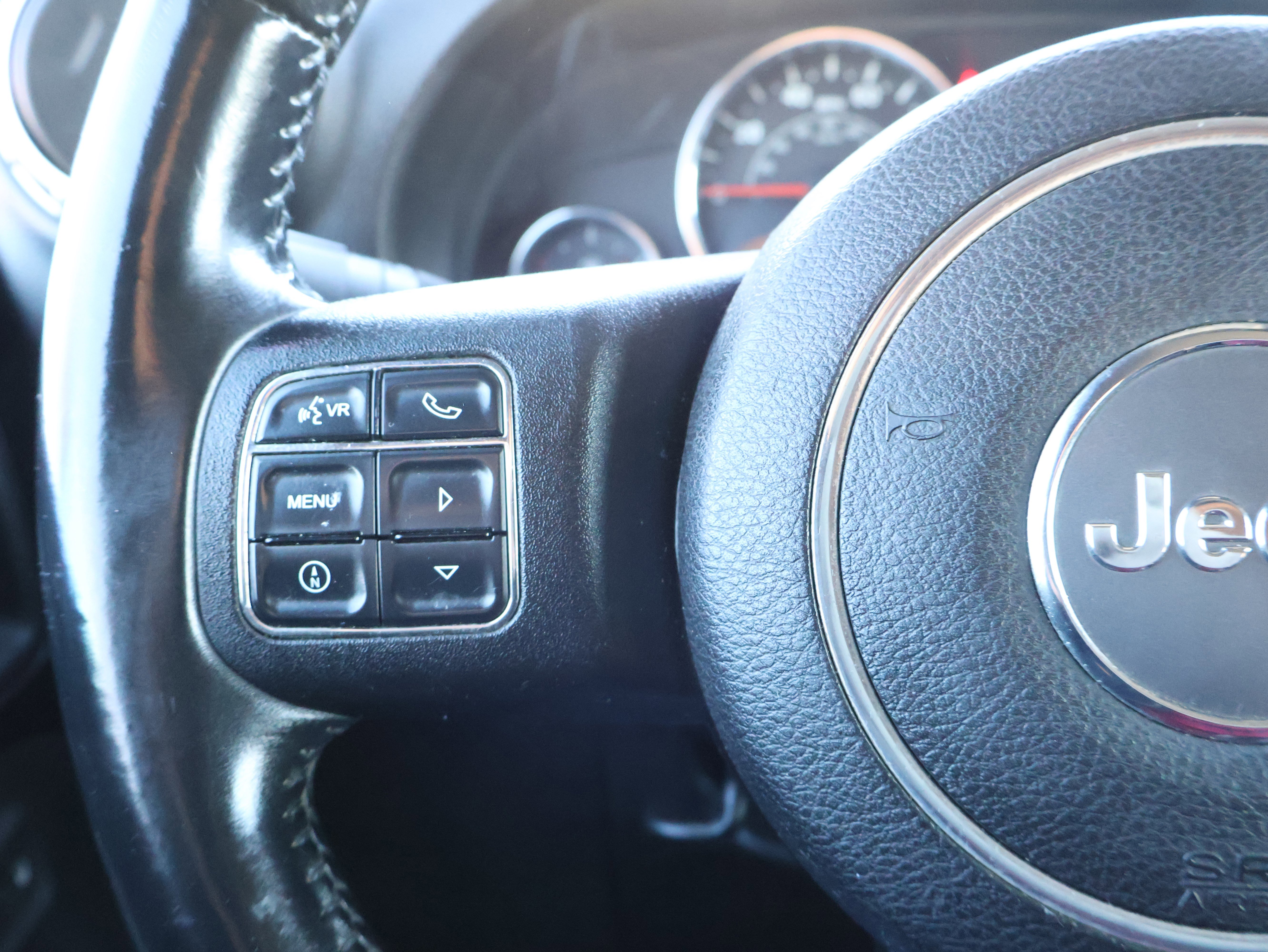 Used 2013 Jeep Wrangler Unlimited Sahara w/ Dual Top Group image 39