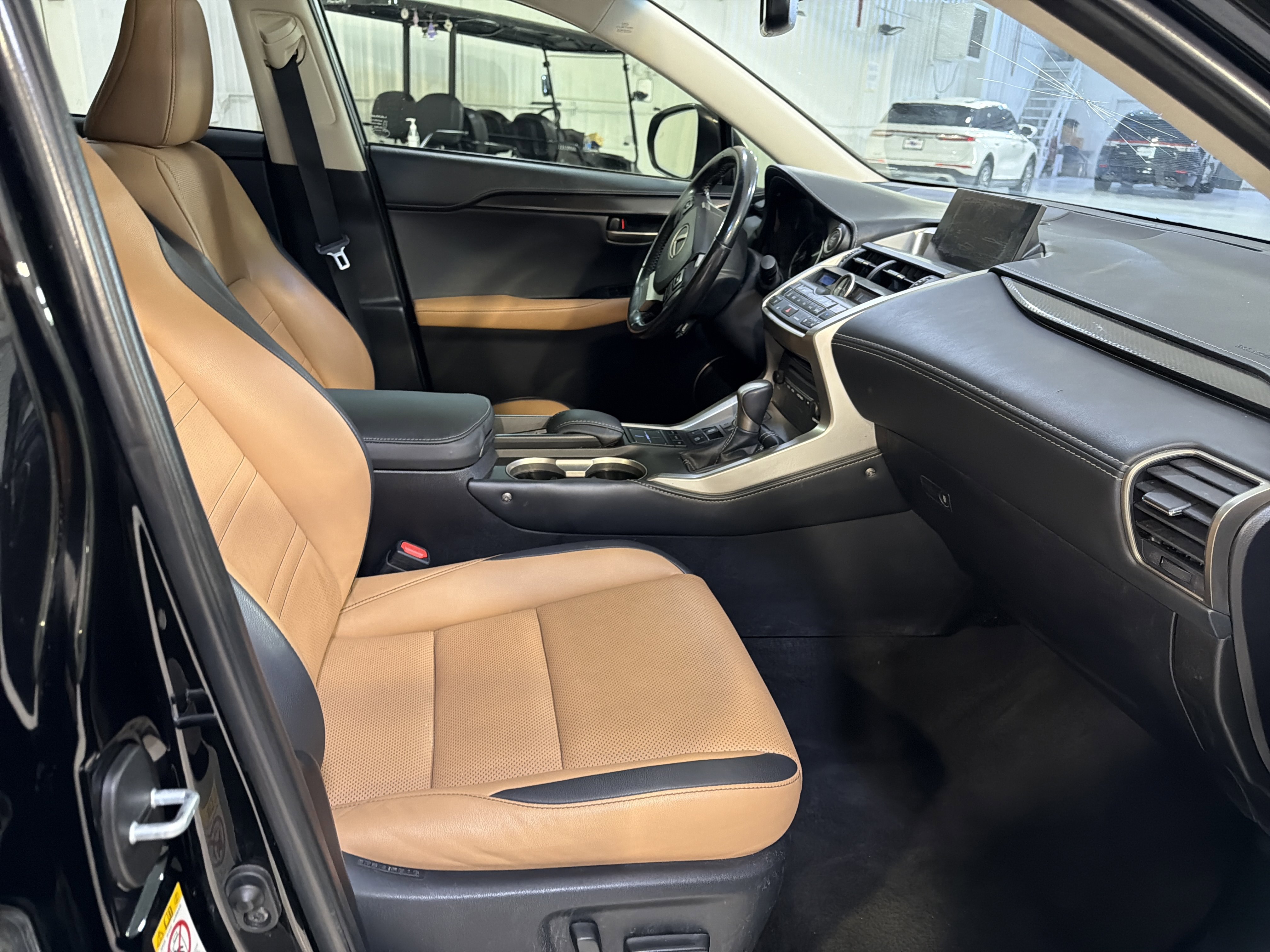 Used 2015 Lexus NX 200t FWD w/ Premium Package image 12