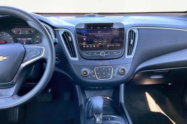 Used 2024 Chevrolet Malibu LT image 9
