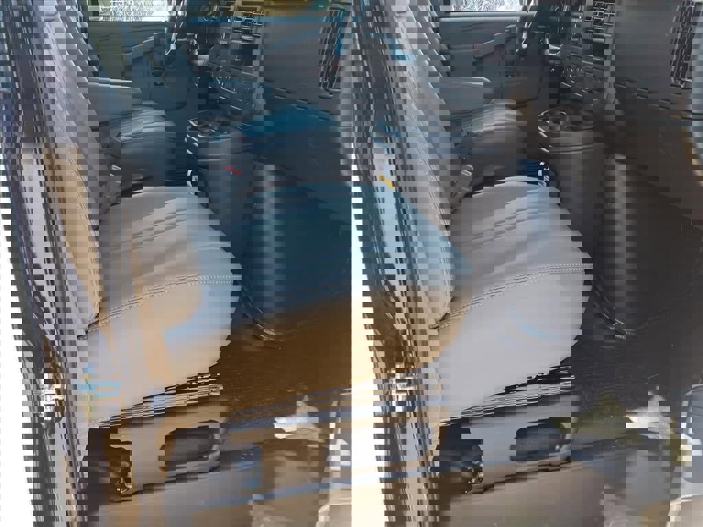 New 2025 GMC Savana 3500 w/ Power Convenience Package image 8