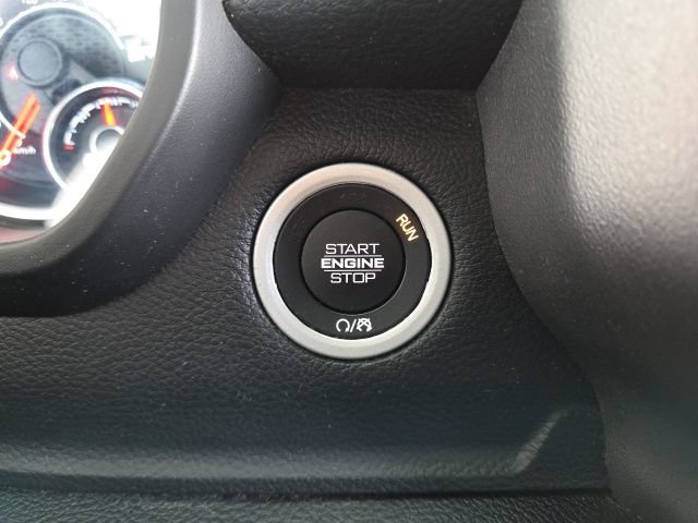 Used 2019 RAM 1500 Big Horn AWD/4WD image 12