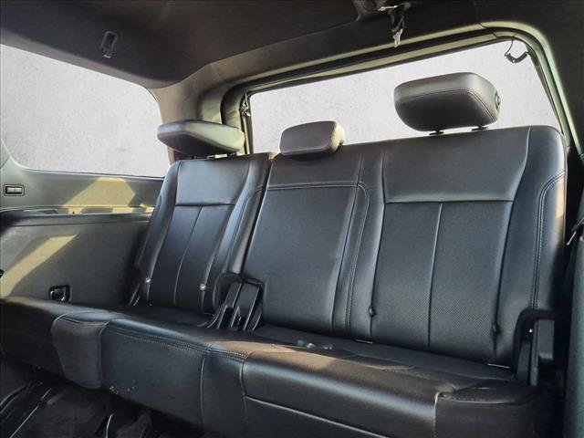 Used 2020 Ford Expedition XLT w/ Equipment Group 202A AWD/4WD image 22